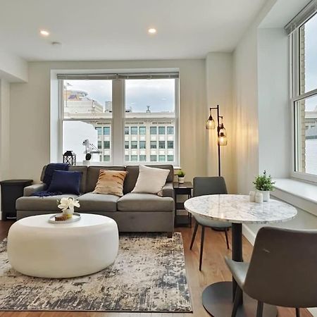 Fun Cozy Apts - 1 25 Mile Walk To Tiaa Bnk Fld Jacksonville Luaran gambar