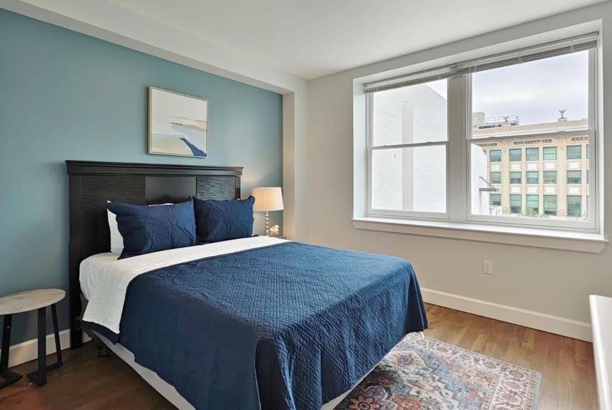 Fun Cozy Apts - 1 25 Mile Walk To Tiaa Bnk Fld Jacksonville Luaran gambar